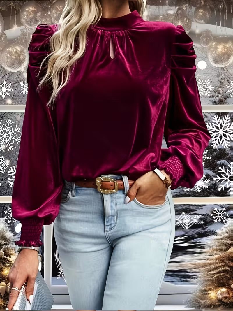 Hip-length long-sleeve velvet blouse for women in regular fit