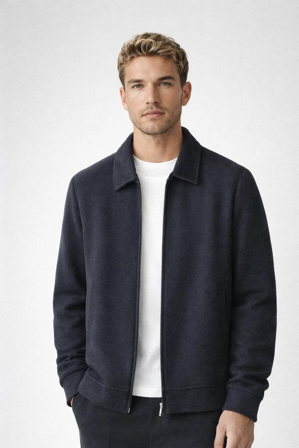 Men's regular-fit woven jacket with long sleeves and structured ribbed hem