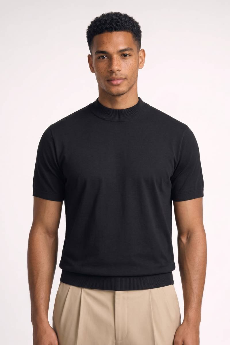 Mock neckline detail on men's knit shirt