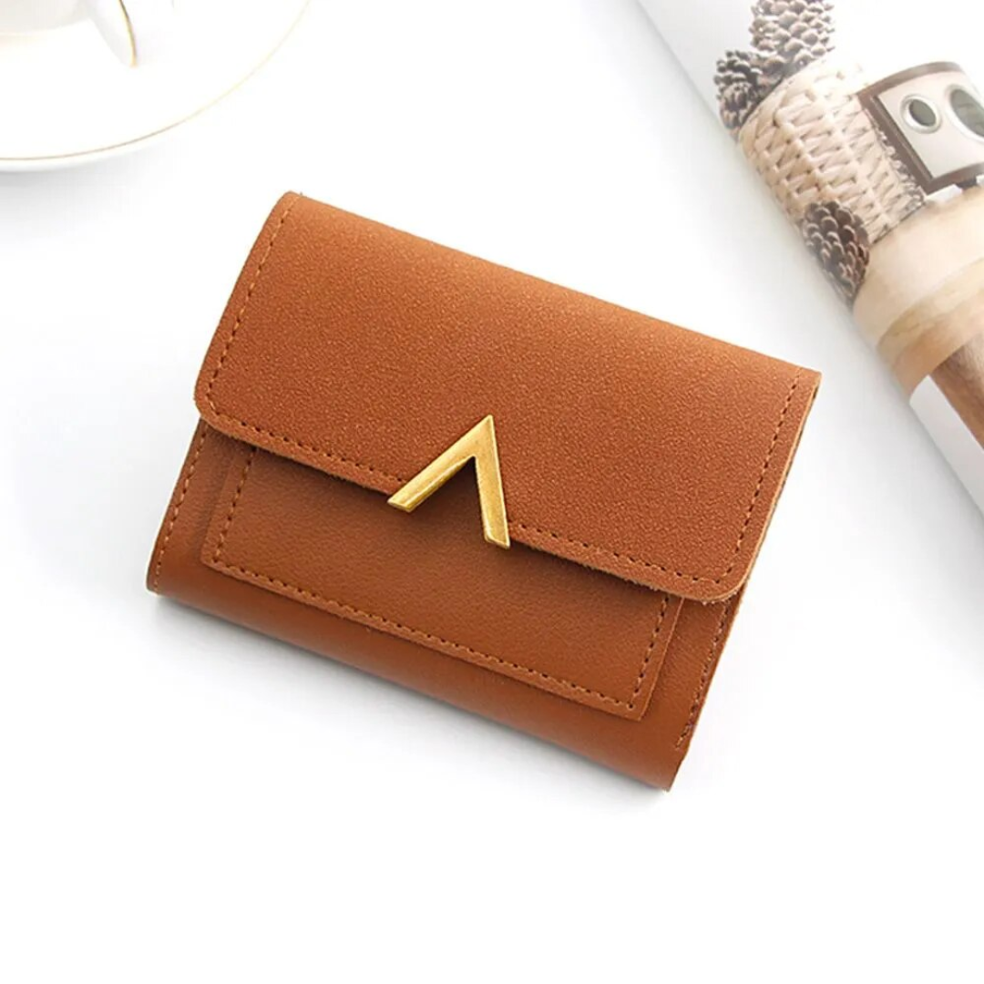 Women's everyday compact wallet in faux leather with snap closure