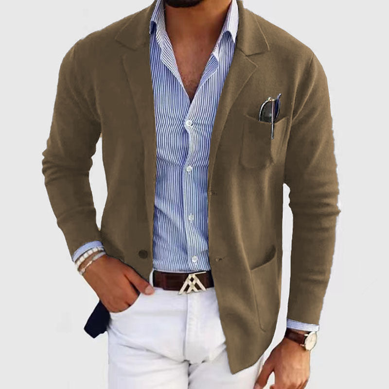 Men's knitted blazer in brown – lapel collar, chest pocket, standard length