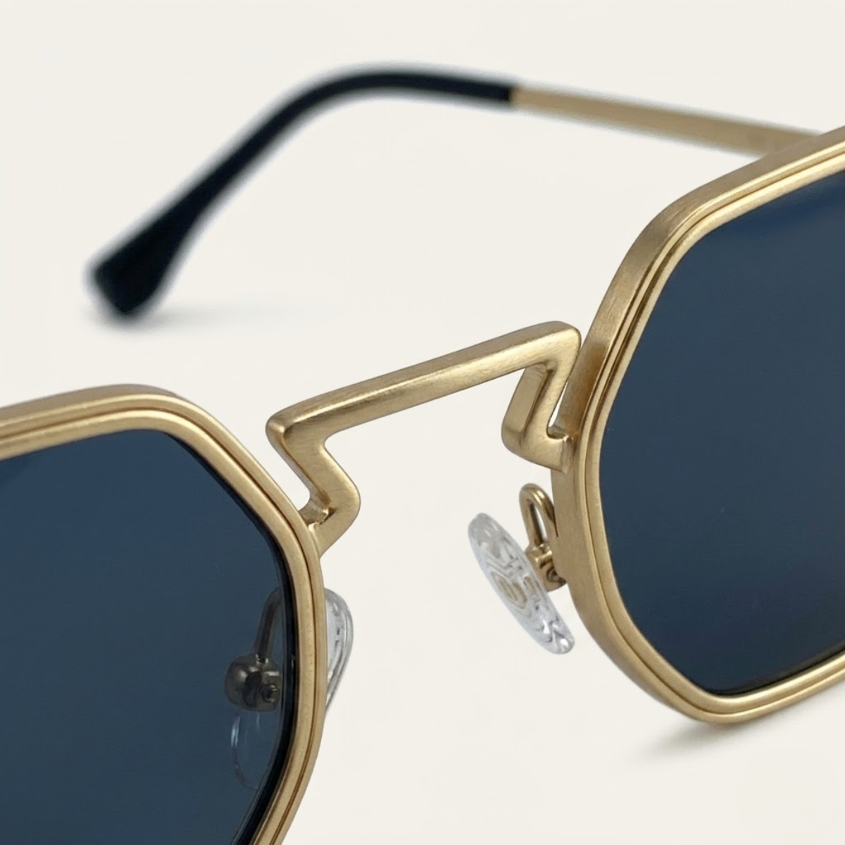 Lightweight metal sunglasses for driving and travel