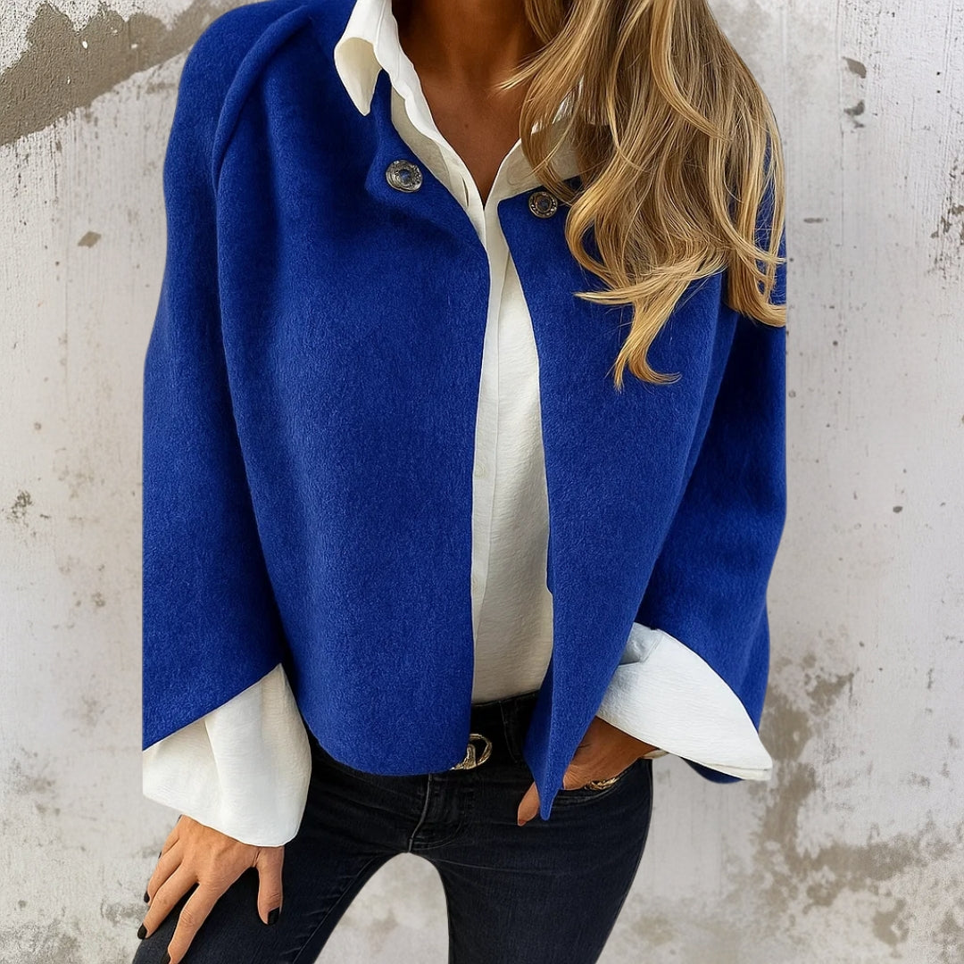 Short wool-blend women's jacket with soft brushed finish and button closure