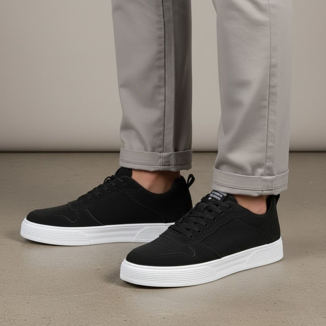 Men's canvas sneakers with lace-up closure and padded collar, low-top silhouette