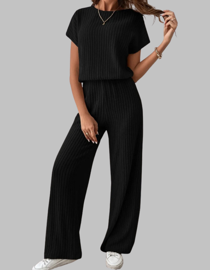 Women's ribbed two-piece set with short-sleeve top and wide-leg pants