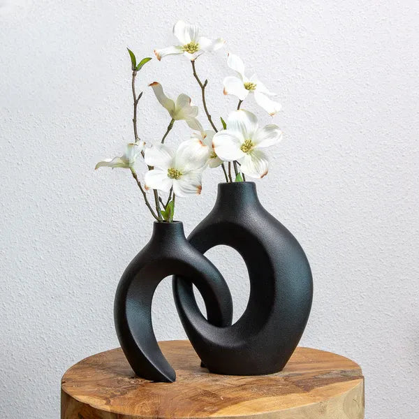 Sculptural intertwined ceramic vase set with matte finish