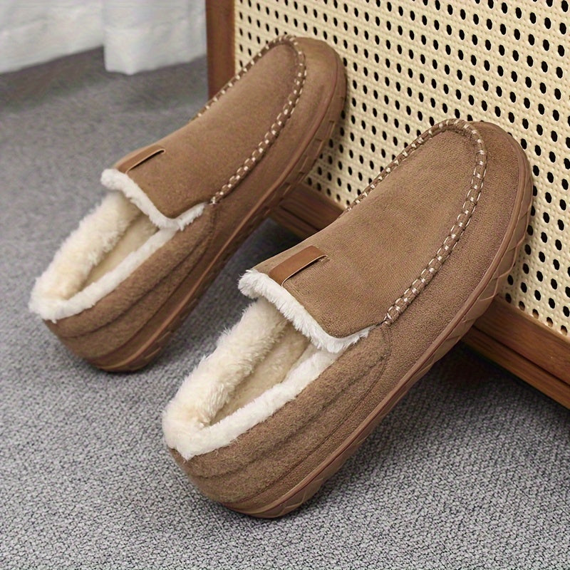 Warm men's slip-on slippers with soft fleece interior lining