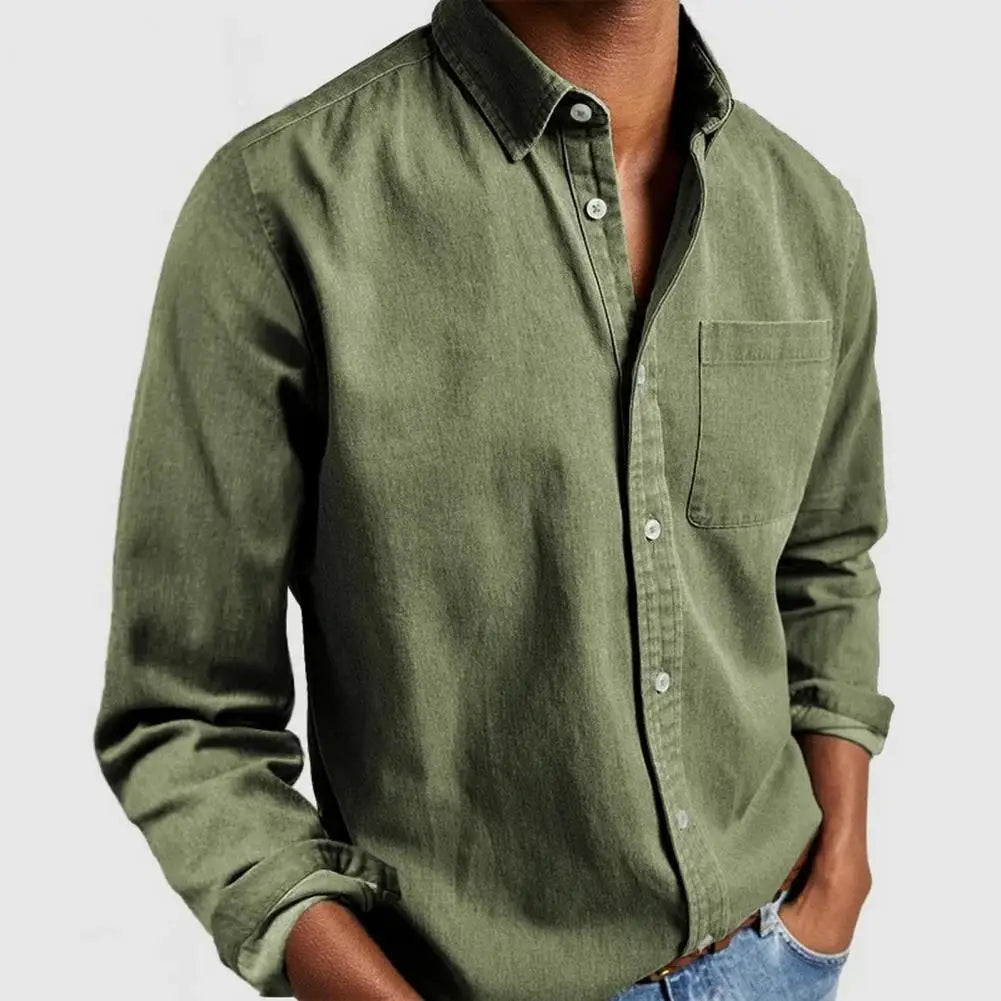 Knitted men's zip-up cardigan with structured texture and long sleeves