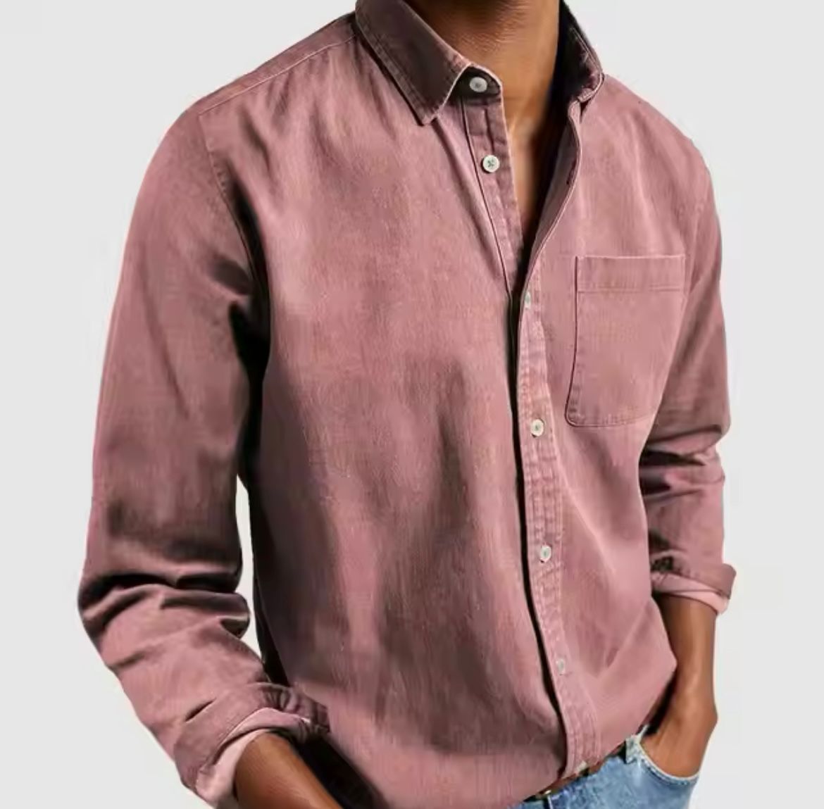 Long-sleeved men's linen-blend shirt with chest pocket and button closure