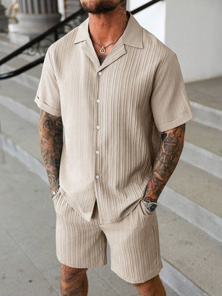 Men's two-piece summer set with short-sleeved button-up shirt and straight-fit shorts
