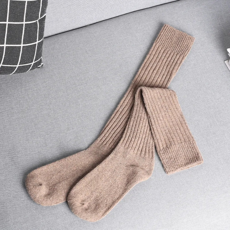 Knitted women's socks with ribbed shaft and standard length design