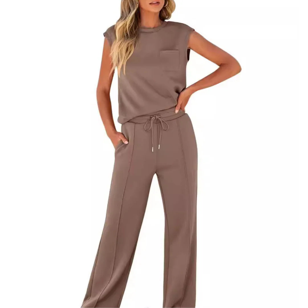 Casual women's matching set featuring a sleeveless top and wide-leg lounge pants
