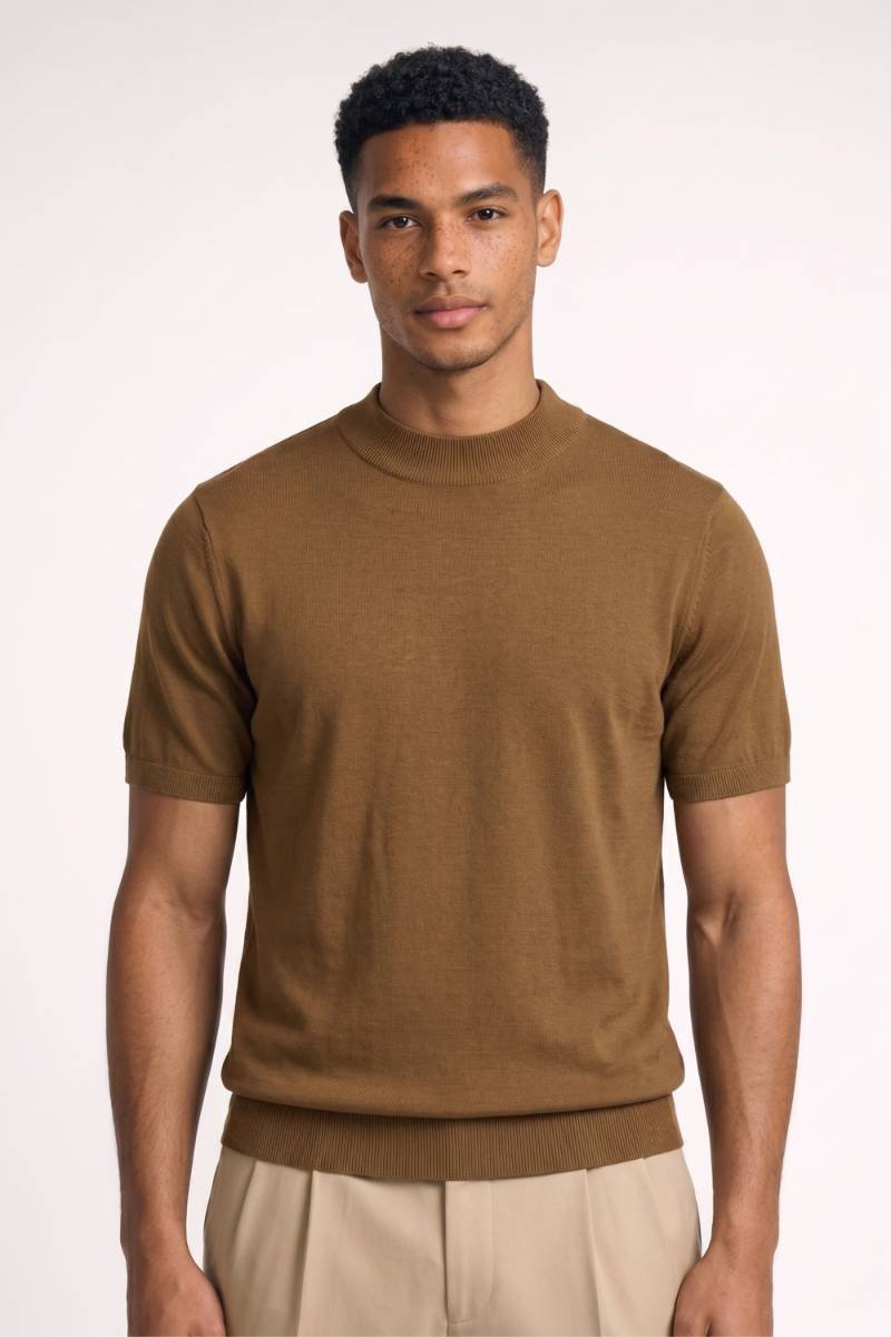 Mock neck knit shirt with short sleeves