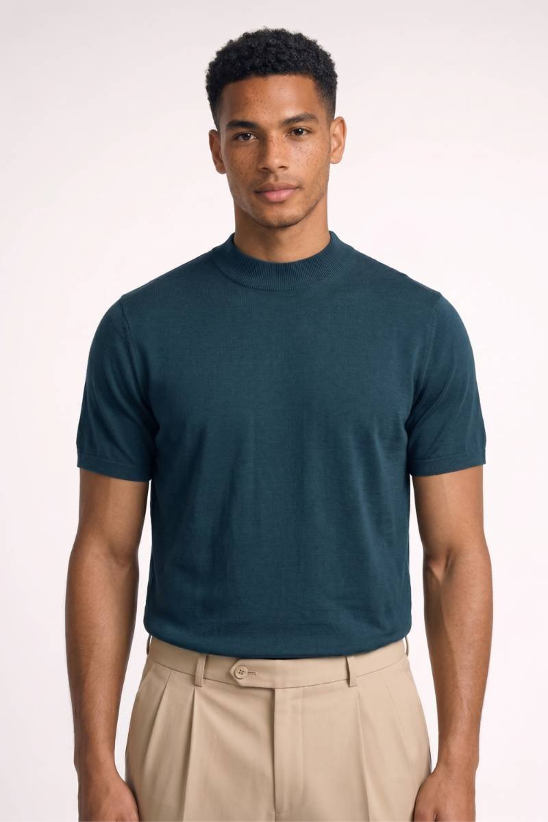 Men's fine-knit shirt with ribbed cuffs