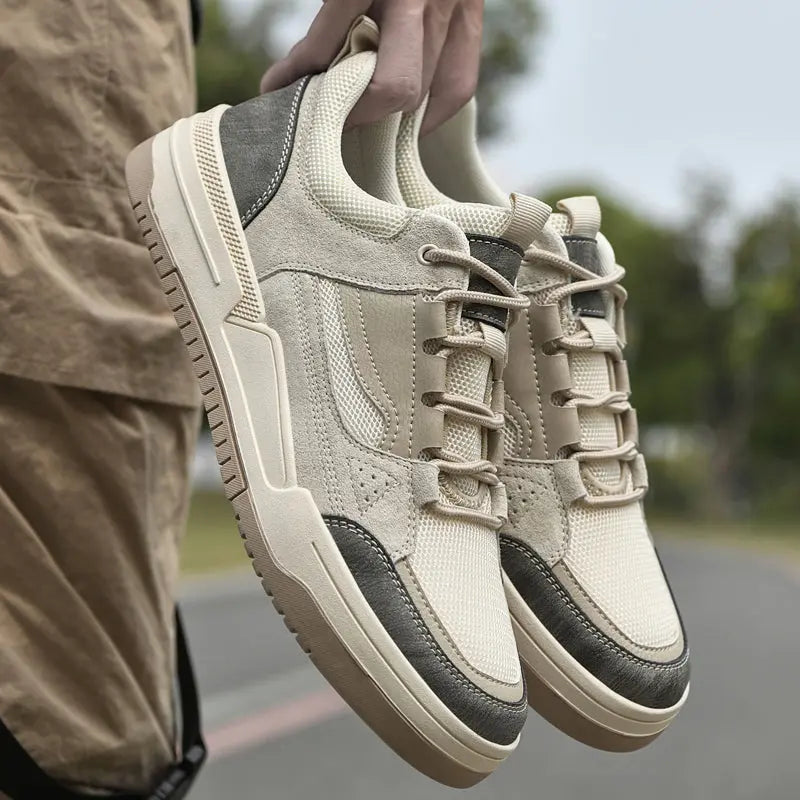 Men's casual sneakers with rubber sole and faux leather overlays, three-quarter rear angle