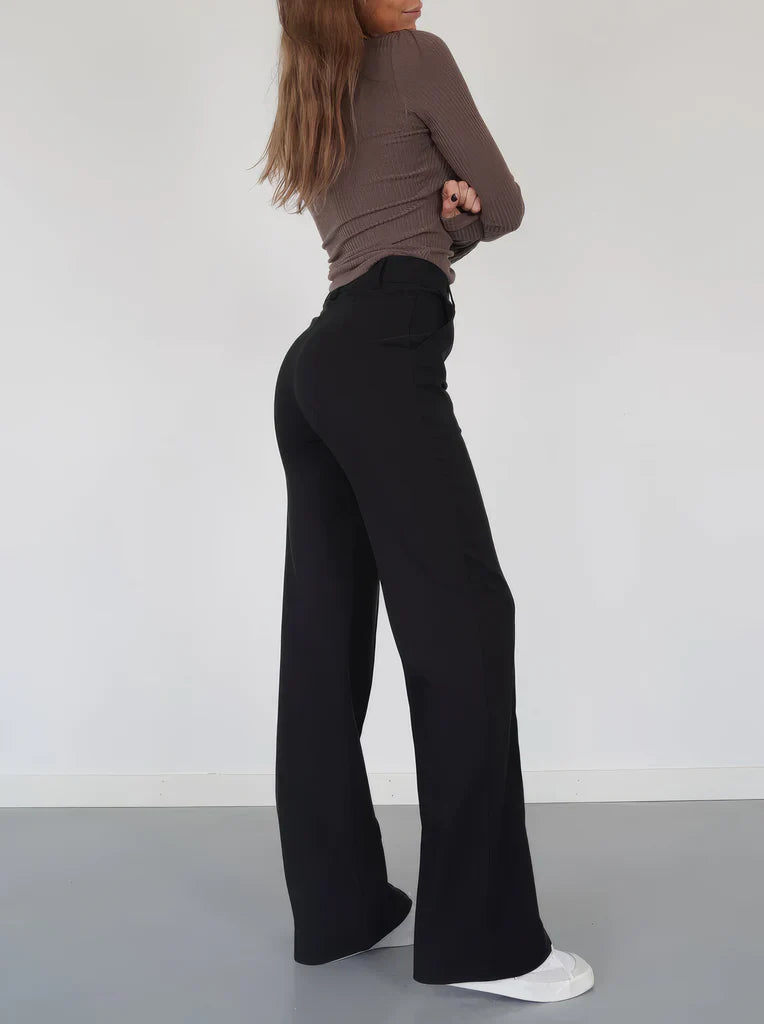 High-waisted straight-leg trousers for women with side pockets and full-length cut