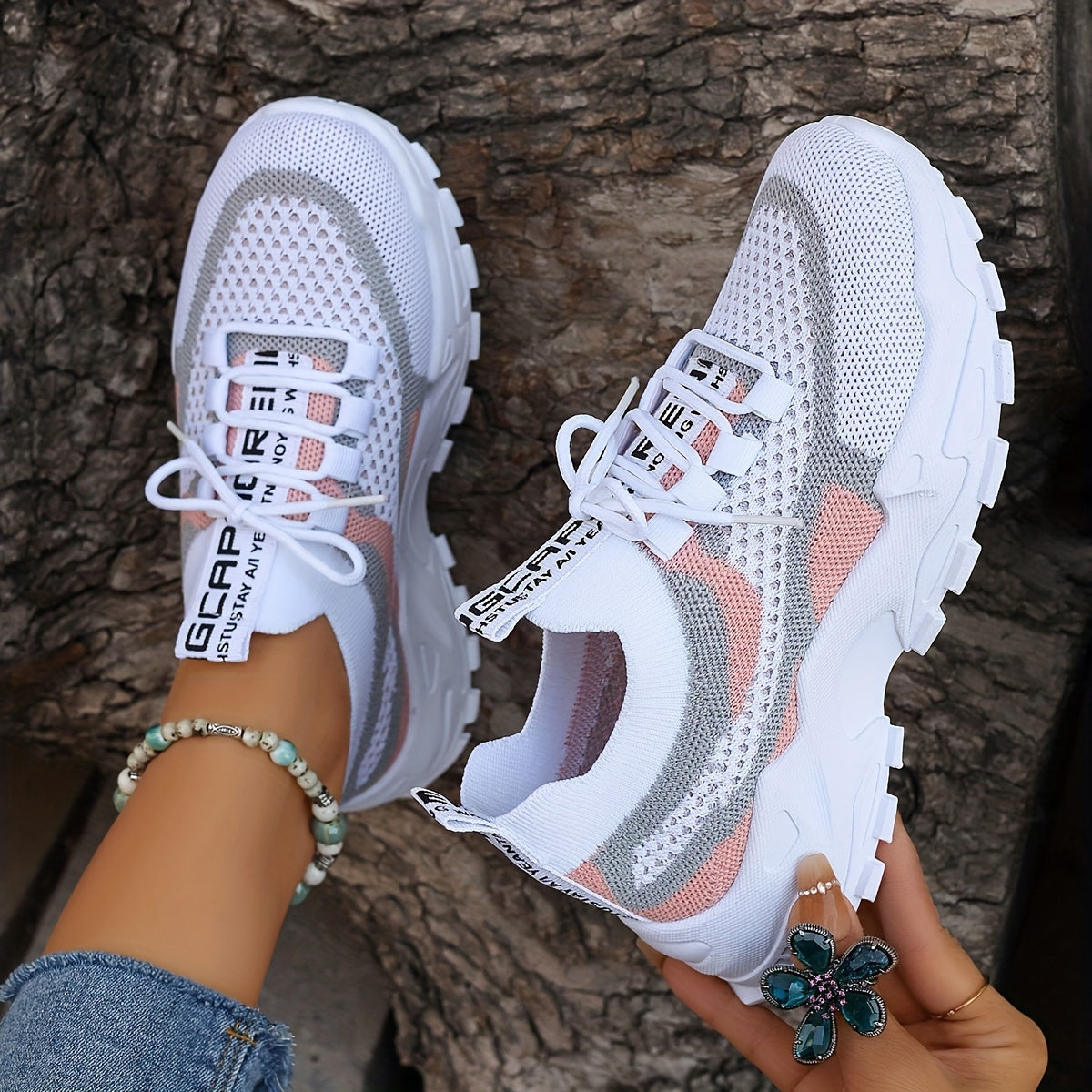 Women's lightweight sneakers with chunky cushioned sole, lateral side view